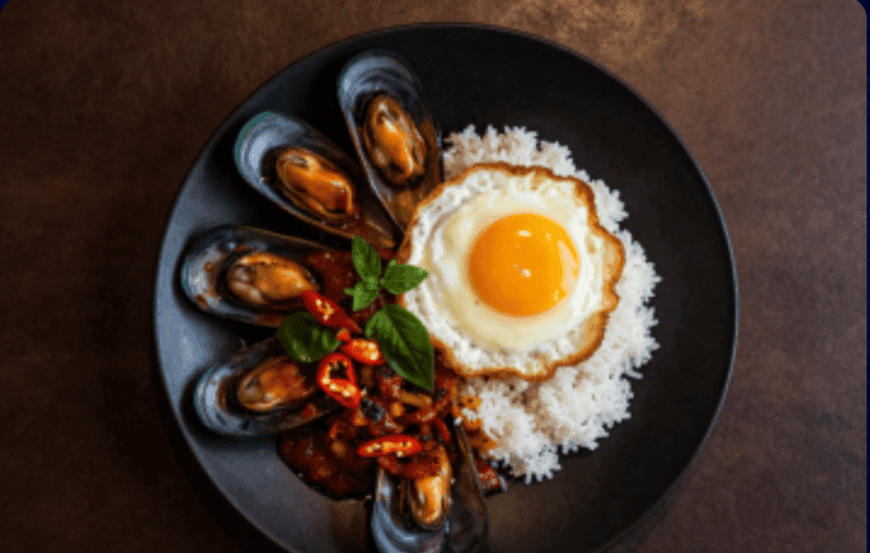Roasted Chili Paste Stir-fry over Rice with Mussels
