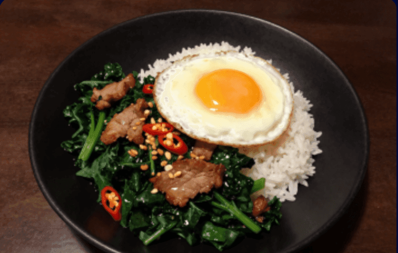 Stir-fried Chinese Kale over Rice with Sliced Pork